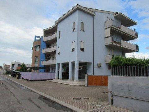 Bilocale in Via Tirino, Spoltore