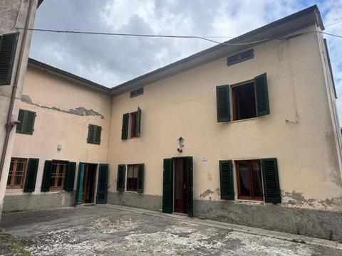Villetta a schiera in Via Podesteria, Larciano