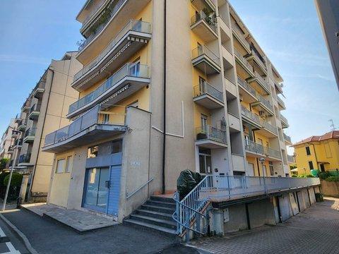 Quadrilocale in Via XX Settembre s.n.c, Arona