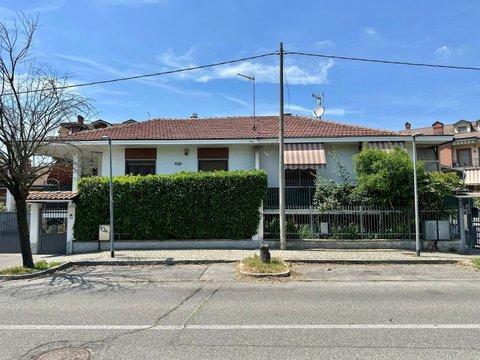 Villa in Via Alessandria, 15, San Mauro Torinese