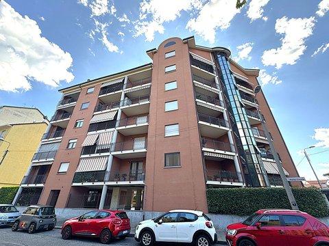 Quadrilocale in Via Monte Cimone, 4, Pozzo Strada, Torino