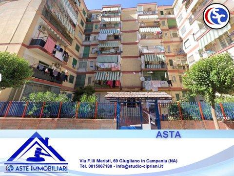 Bilocale in Via Silvio Pellico, 9, Centro Città, Casoria