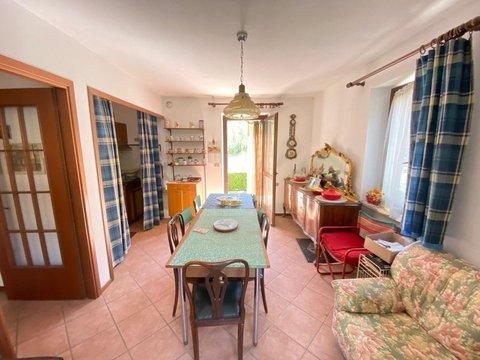 Villetta a schiera in Frazione Castel del Bosco, 8, Roure