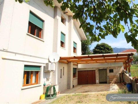 Villa in Via Pola s.n.c, Vittorio Veneto