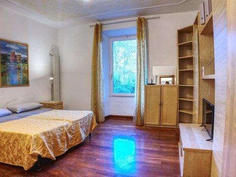 Bilocale in Via Dàndolo, Trastevere, Roma