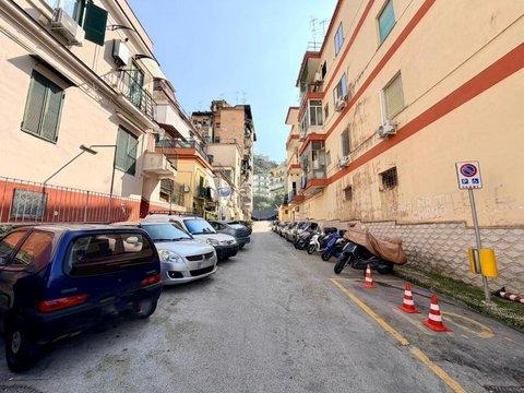 Trilocale in Traversa a Privata Brigata Bologna Tratto Detto Alberto Spada, 17, Fuorigrotta, Napoli