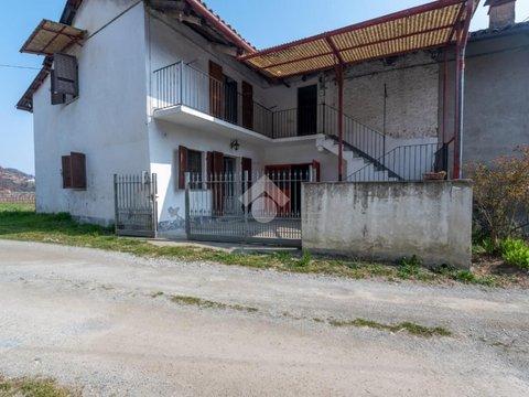 Trilocale in Via Vecchia della valle, 7, Revello