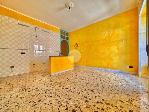 Trilocale in Via Solfatara, 65, Zona Alta - Solfatara - Rione Ortodonico, Pozzuoli