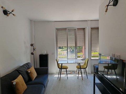 Monolocale in via Alcide De Gasperi, 15, Vedano al Lambro