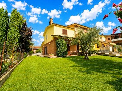 Villetta a schiera in Via Piana, Avezzano