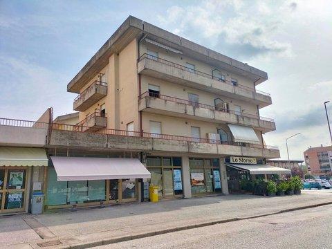 Quadrilocale in Via Martin Luther King, 2 e, Centro, Umbertide