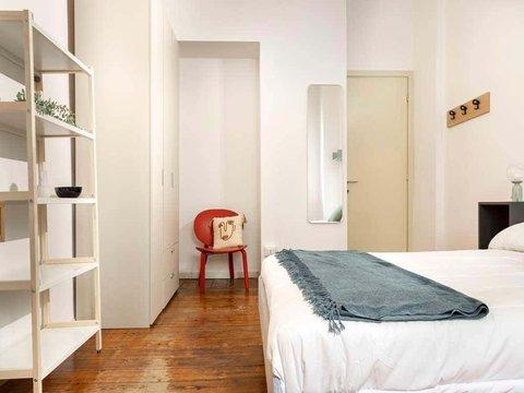 Camera in Via Ausonio, 16, Corso Genova, Milano