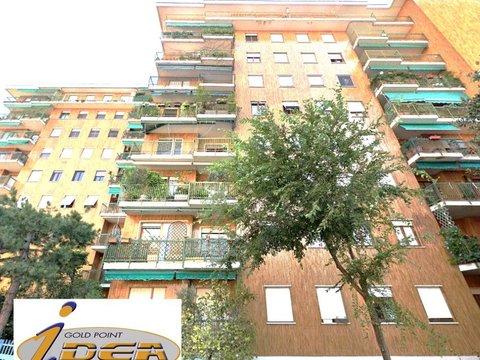 Appartamento in Viale San Gimignano, 2, Soderini, Milano