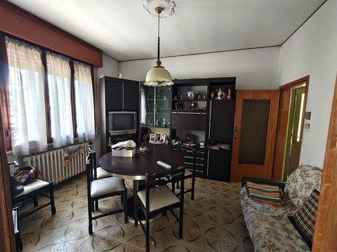 Villetta bifamiliare in Via Reno, 50, Bondeno