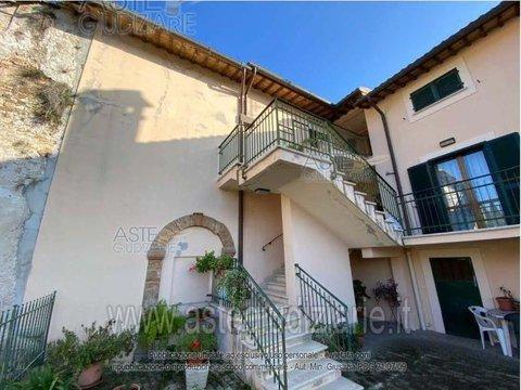 Appartamento a San Venanzo, Spoleto