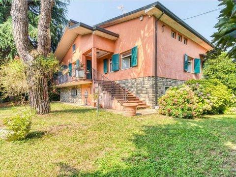 Villa in Via Santissima Trinità, 40, Palazzolo sull'Oglio