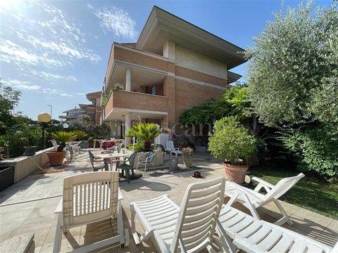 Appartamento in Via Louis Daguerre, Serafico - Roma 70, Roma