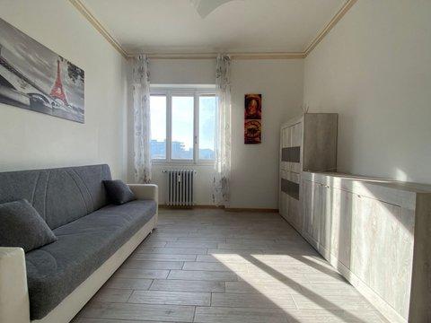 Trilocale in Via Giulio Monteverde, 5, Valentino - Priocco, Casale Monferrato