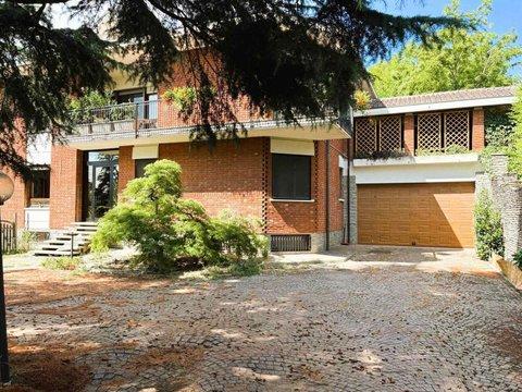 Trilocale in Via Maddalena Morano, 7, Valle Pasano - Via Andezeno - Airali, Chieri