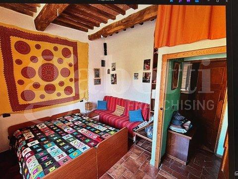 Bilocale in Viale Antonio Fratti, Centro Storico, Massa Marittima