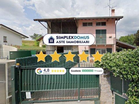 Appartamento in Via Castello, Annone di Brianza