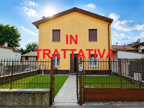 Casa indipendente in Via Tullio Covre s.n.c, Chievo, Verona