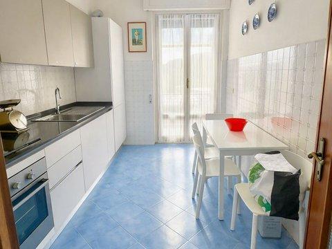 Quadrilocale in Via XXV Aprile, Cogorno