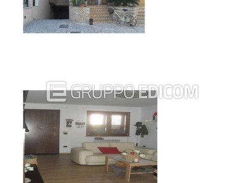Trilocale in Via Vittorio Veneto, Via Roma - Via Volta - Via Napoli, Nardò