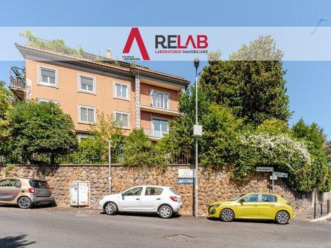 Bilocale in Via della Mendola, 2, Cortina d'Ampezzo, Roma