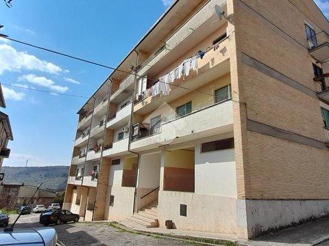 Trilocale in Via Martiri Ungheresi s.n.c, Centro, Alatri