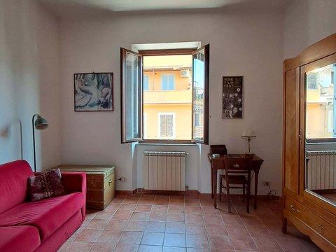 Bilocale in Via Macerata, 33, Pigneto, Roma