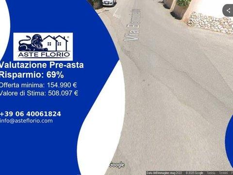 Villa in Via Bompietro, 55, Borghesiana - Finocchio, Roma