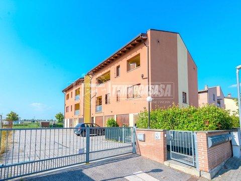 Appartamento su due piani in Via Lavinia Fontana, 16, Malalbergo