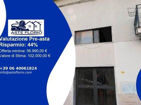 Bilocale in Via Canonico Giovanni Scherillo, 75, Soccavo, Napoli
