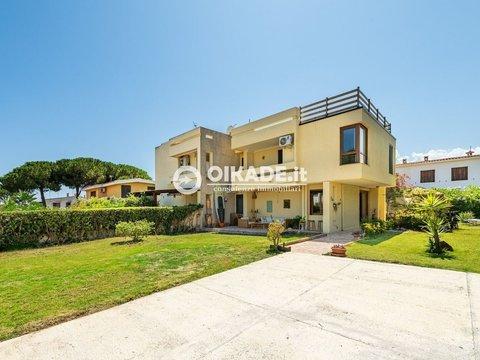 Villetta a schiera in Via Cristoforo Colombo, 33, Sarroch
