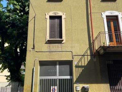 Bilocale in Via Fratelli Cairoli, 58, Centro, Sesto San Giovanni
