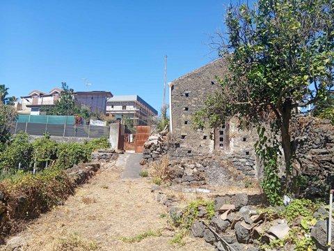 Casale/cascina in Via Maugeri, 12, Valverde