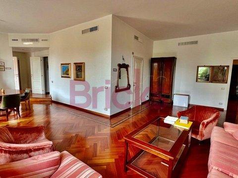 Trilocale in via Pontaccio, 8, Brera - Montenapoleone, Milano