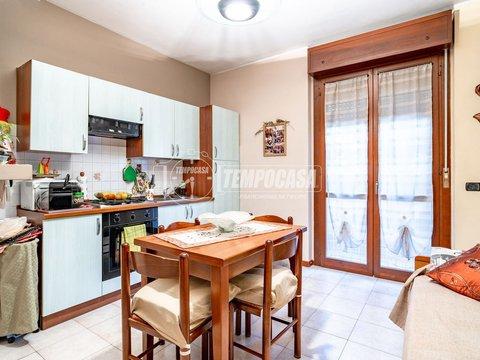 Bilocale in Corso Italia, Caronno Pertusella