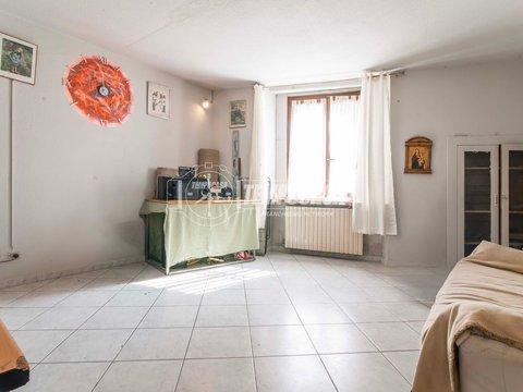 Trilocale in Via XX Settembre, 2, Guanzate
