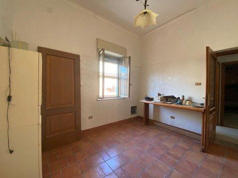 Appartamento in Via Camuglia Cola, 2, Marina Messina - Regina Margherita - Via Garibaldi , Messina