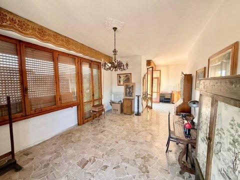 Appartamento in Via Alamanno Morelli, s.n.c, Centro, Scandicci