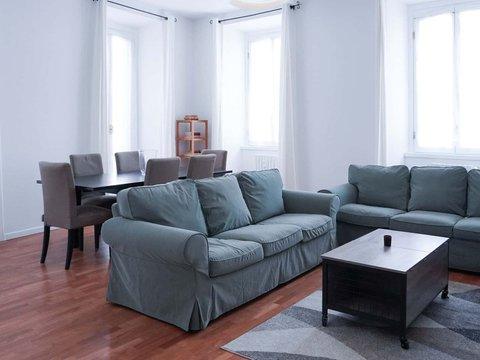 Trilocale in Via Valpetrosa, 10, Carrobbio - Cinque Vie, Milano