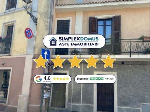 Appartamento in Piazza Nino Sistu, Isili