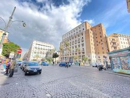 Trilocale in Via Giuseppe Simonelli s.n.c, Montesanto-Quartieri Spagnoli, Napoli