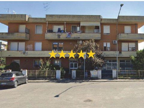 Trilocale in Piazza Salvo D'Acquisto, Zona Sportiva - Zona Scuole, Castelfiorentino