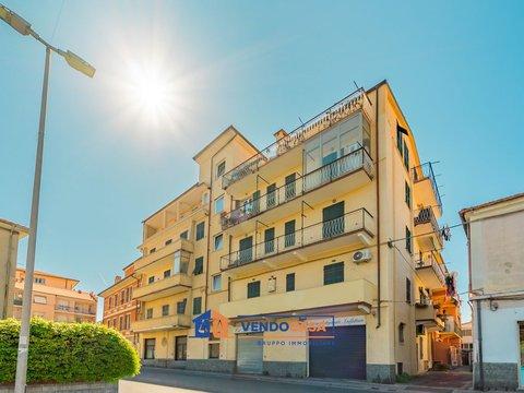 Appartamento in Via del Roggetto, 7, Centro, Albenga