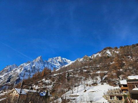 Trilocale in Strada la Palud s.n.c, Courmayeur