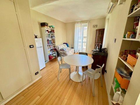 Bilocale in via Valperga Caluso, 26, San Salvario, Torino