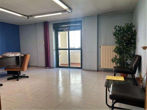 Trilocale in Piazza Arcangelo Scacchi, Gravina in Puglia